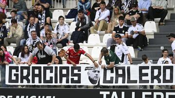 Cartel de agradecimiento a Julián Calero, entrenador del Burgos.