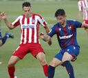 Arias, activo en ataque para el triunfo del Atleti ante Levante