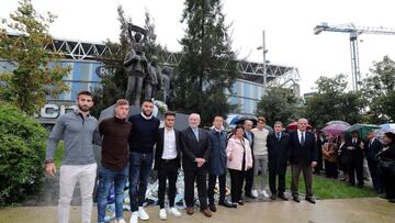 La comitiva blanquiazul.