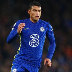 El Chelsea frena su primera fuga