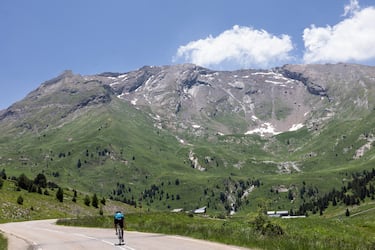 Esta subida será el desenlace de la séptima etapa, que se celebrará el próximo 29 de agosto. Será bajando desde Andorra, en una jornada similar a la que tuvo Laiseka en 2005. “En el Port del Cantó es probable que se forme la fuga”, vaticina el vasco, que ve las grandes dificultades del puerto “en la primera parte”. “Con el ciclismo actual… puede que no haya muchas diferencias, pero veremos”, añade el vasco.
