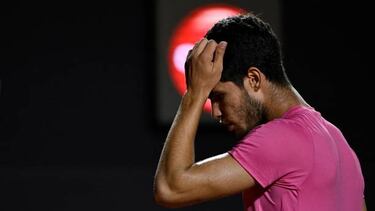 Carlos Alcaraz se lamenta durante la final de Río ante Cameron Norrie.