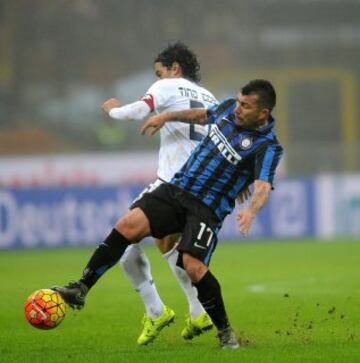 11. Inter de Milan (Italia). El gigante italiano también aportó con 13 jugadores. Ellos disputaron 95 duelos con sus equipos nacionales. Destacó Gary Medel. 