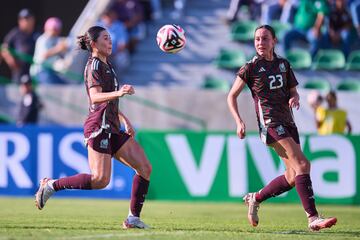     Kiana Palacios, Kimberly Rodriguez of Mexico during the match between Mexico (Mexican national team) and Venezuela as part friendly womens match at Agustin Coruco Diaz Stadium, on October 26, 2024, in Zacatepec, Morelos, Mexico.