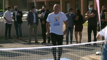 Los lujos de 'Chupete' Suazo: ¡maravilló en el tenis-fútbol!