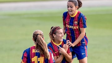 Alexia Putellas, Patri Guijarro y Aitana Bonmat&iacute;, jugadoras del Bar&ccedil;a. 