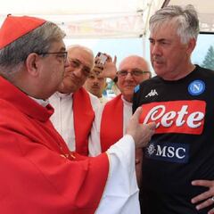 Ancelotti: "Real Madrid quiere vender a James y Napoli ficharlo"