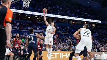 Facundo Campazzo entra a canasta.