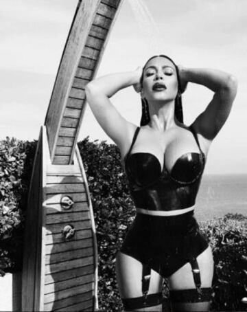 La modelo estadounidense, Kim Kardashian, se casó con el basquetbolista Chris Humprhries, el problema fue que firmaron el divorcio 72 días después. 
