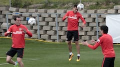 Godín passed fit for Barça clash