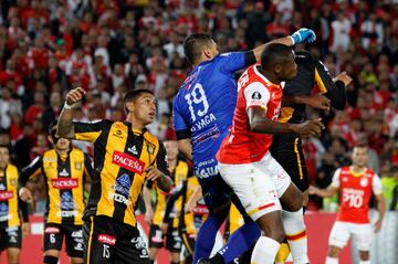 Santa Fe no puede con The Strongest y fracasa en Copa