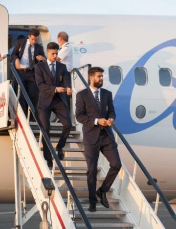 Llegada a La Rochelle. Piqué y Bartra.