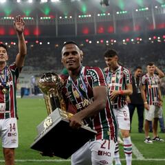 ¡Héroe! Jhon Arias anota doblete y le da la Recopa Sudamericana a Fluminense