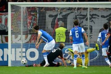 1-0 gol de Simon Rolfes