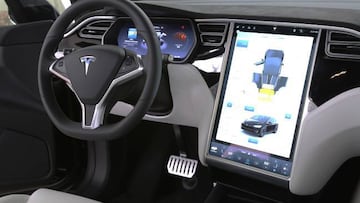 Tesla tendrá que revisar más de 2 millones de coches: problemas en el piloto automático