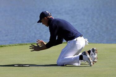 Europe close the gap on US at the Ryder Cup in foursomes