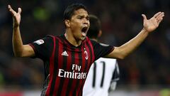Supercopa de Italia: Cuadrado vs. Bacca, el quinto trofeo en juego
