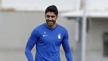 Rui Silva, en un entrenamiento con el Granada.