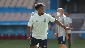 Adama Traoré, con España.