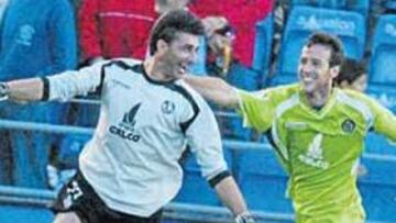 <b>FICHAJE RENTABLE. </b>Abbondanzieri celebra el penalti parado el domingo en Huelva.