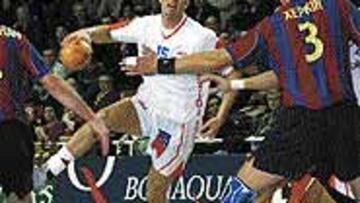 <B>PARTIDAZO.</B> Kjelling logró nueve goles y dio el pase final a Metlicic.