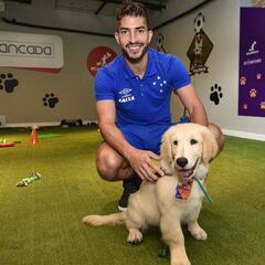 Lucas Silva: el martes es un día clave para resolver su futuro