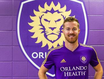 Rosell ha tenido dos etapas en la Major League Soccer tras formarse en el FC Barcelona, el primero con Sporting Kansas City entre 2012 y 2014, mientras que regresó en 2018 para vestir los colores de Orlando City.