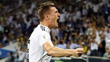 Kroos da la victoria ante Suecia y revive al campeón Alemania