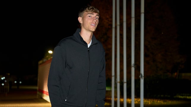 Huijsen, desconvocado de la Selección por molestias musculares