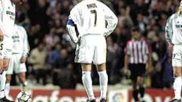 <b>SIN PILAS</B>. El partido de San Mamés mostró las carencias físicas.