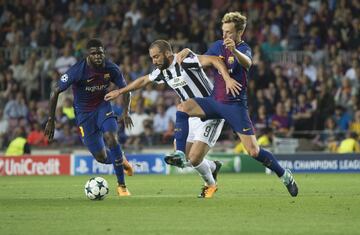 El central francés y el mediocentro croata son titulares en sus selecciones y en su club, el Barça.