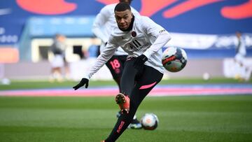 Mbappé durante un entrenamiento con el PSG.
