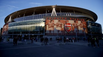 El partido que inauguró el estadio fue un Brasil - Argentina el 22 de julio de 2006. Ese día estuvo Kaká y Lionel Messi. Fue la casa de David Ospina cuando llegó al Arsenal 