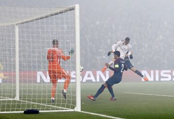 Great cross from Lucas Vázquez and Cristiano Ronaldo makes it 1-0.