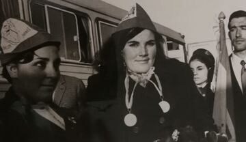 Carmen Riu, con sus dos medallas.