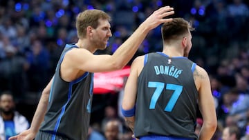 DALLAS, TEXAS - JANUARY 16: Dirk Nowitzki #41 of the Dallas Mavericks celebrates with Luka Doncic #77 of the Dallas Mavericks in the first half at American Airlines Center on January 16, 2019 in Dallas, Texas. NOTE TO USER: User expressly acknowledges and agrees that, by downloading and or using this photograph, User is consenting to the terms and conditions of the Getty Images License Agreement. (Photo by Tom Pennington/Getty Images)
PUBLICADA 02/02/19 NA MA31 2COL