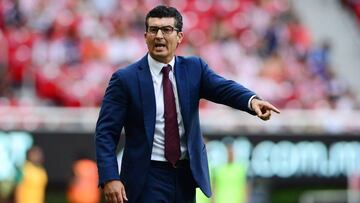 Chepo de la Torre se adjudica el presente de Chivas