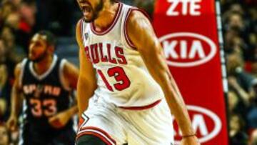 Joakim Noah, durante la victoria de los Bulls ante San Antonio.