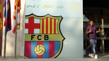 Malcom no firm車 ning迆n documento con el Roma y el Barcelona lo aprovech車