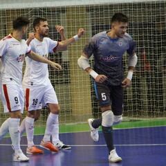 ElPozo vuelve a Europa con victoria y 3 goles de Paradynski