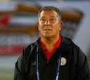 Al-Jazira coach Henk ten Cate: Maybe Mourinho can lend us some buses!