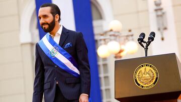 El presidente de El Salvador, Nayib Bukele, participa en una ceremonia para celebrar el bicentenario de la independencia en la Casa Presidencial en San Salvador, El Salvador, el 15 de septiembre de 2021. 