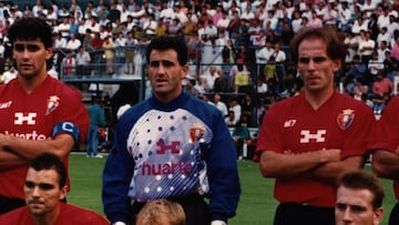 Insignia de oro a Roberto Santamaría