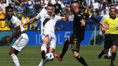 LAFC y LA Galaxy confirmaron sus alineaciones para el derbi de este domingo 25 de agosto, ambos equipos saldr&aacute;n con todos su arsenal a la cancha.