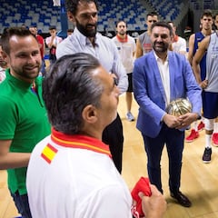 Scariolo viaja a Estados Unidos con su futuro en el aire