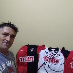 Ex rojinegro reconoció que lo mejor del Clásico Tapatío es la afición