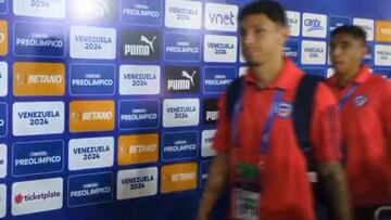 La prensa esperaba por declaraciones de la Roja Sub 23 y esto pasó