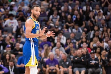 Golden State Warriors guard Stephen Curry (30)