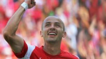 'El Sultán' sufrió su grave lesión el 3 de mayo de 2015 en un partido ante el Hamburgo.