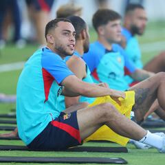 Xavi pone punto final al futuro de Sergiño Dest y confirma que no entra en sus planes